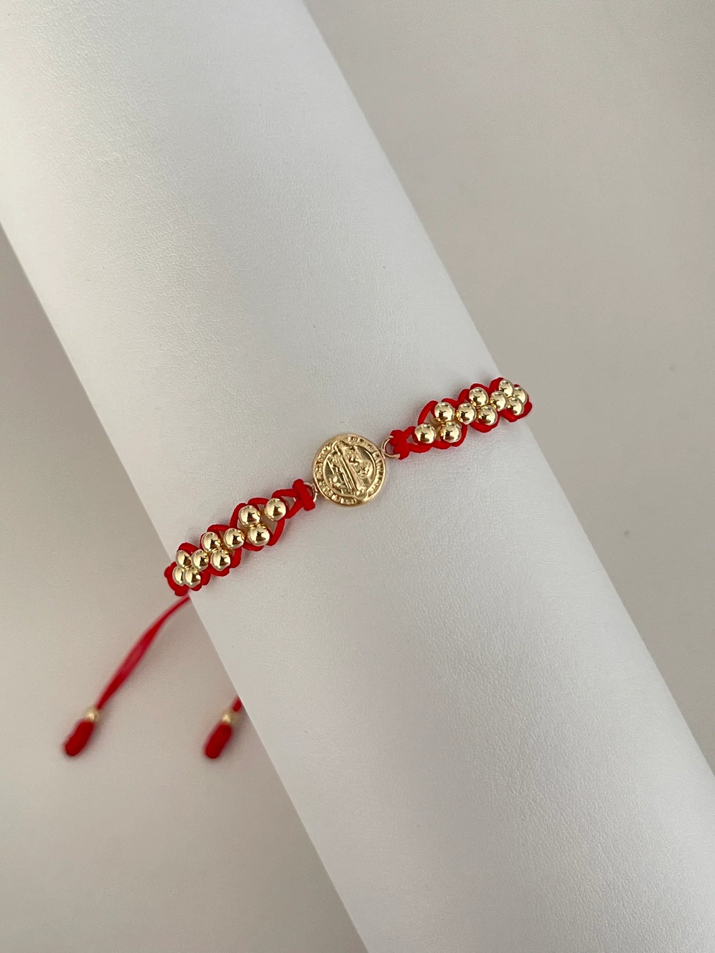 Pulsera san Benito pequeño (3mm)